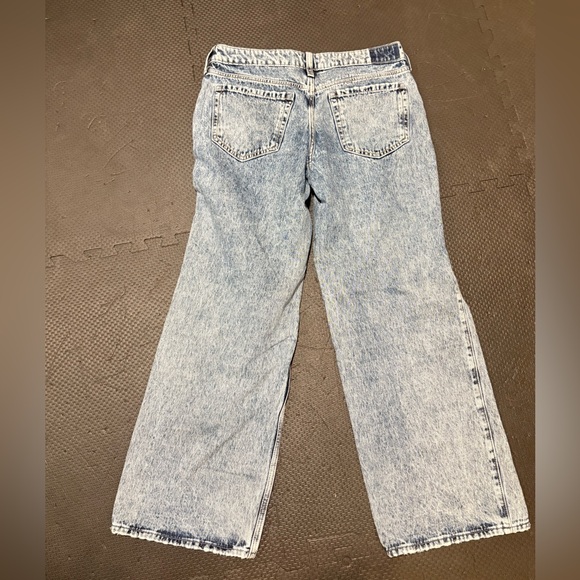 Hollister Women's Low Rise Baggy Jeans - Light Blue - Picture 2 of 3